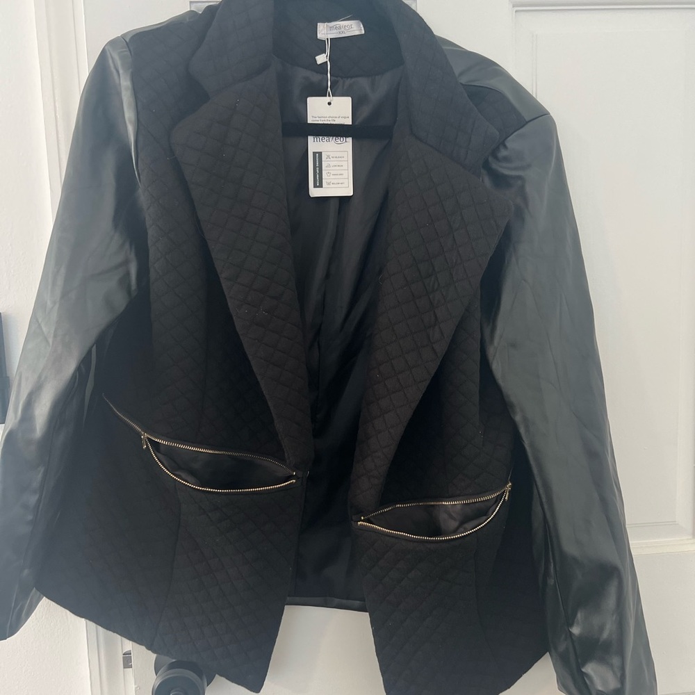 Black *NWT* quilted jacket with pleather sleeves and back